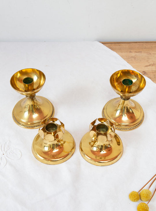 Pareja candeleros suecos latón Ydstal Metalc. 1970s (10,5 cm)
