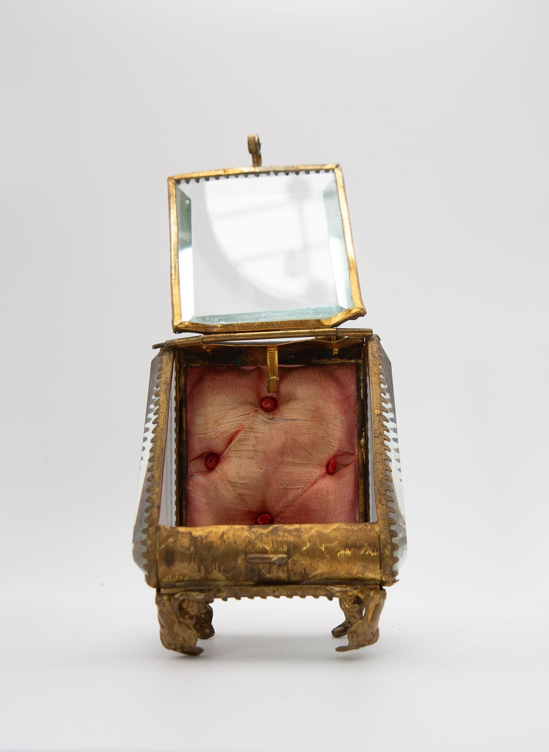 Antiguo y pequeño joyero francés c. 1900 latón y cristal (9,5 cm)