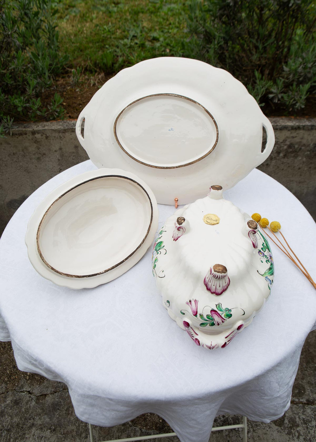 Antigua sopera con fuente de loza francesa "Faïence de l'Est" Henri Chaumeil c. 1910