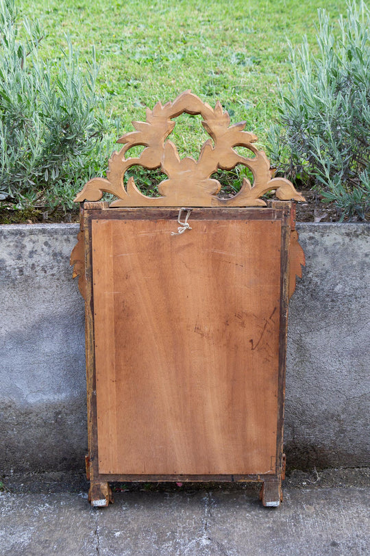 Espejo francés madera dorada con copete estilo Louis XVI c. 1940s (97*53 cm)