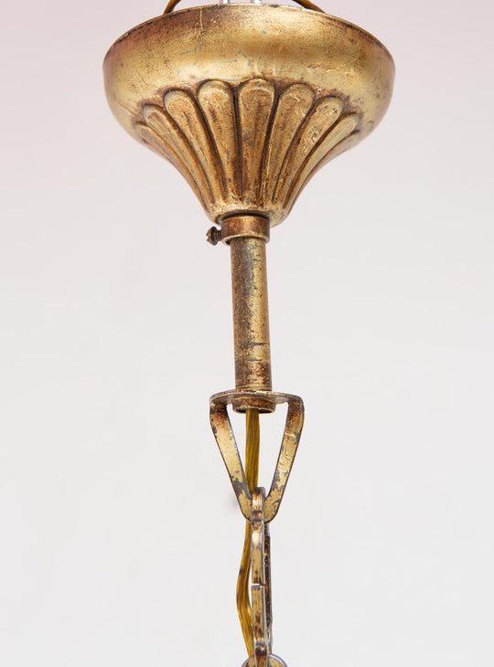 Pequeño chandelier italiano metal dorado con hojas y gotas rojas c. 1960 (28 cm)