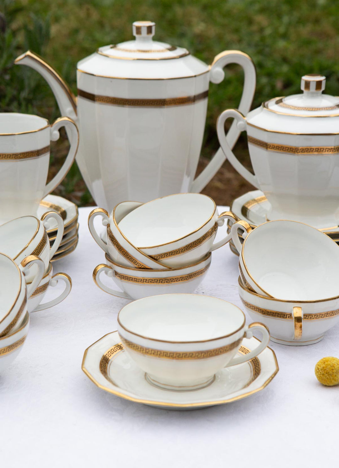 Juego de té PARA 12 porcelana Limoges filo dorado greca clásica (27 PIEZAS)