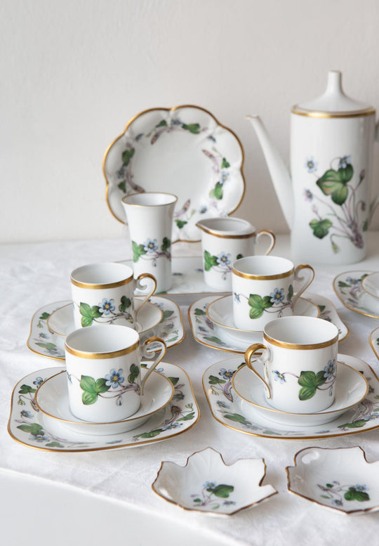 Juego porcelana sueca Hackefors PARA 12 "Anemone Hepatica" c. 1970 (49 PIEZAS)