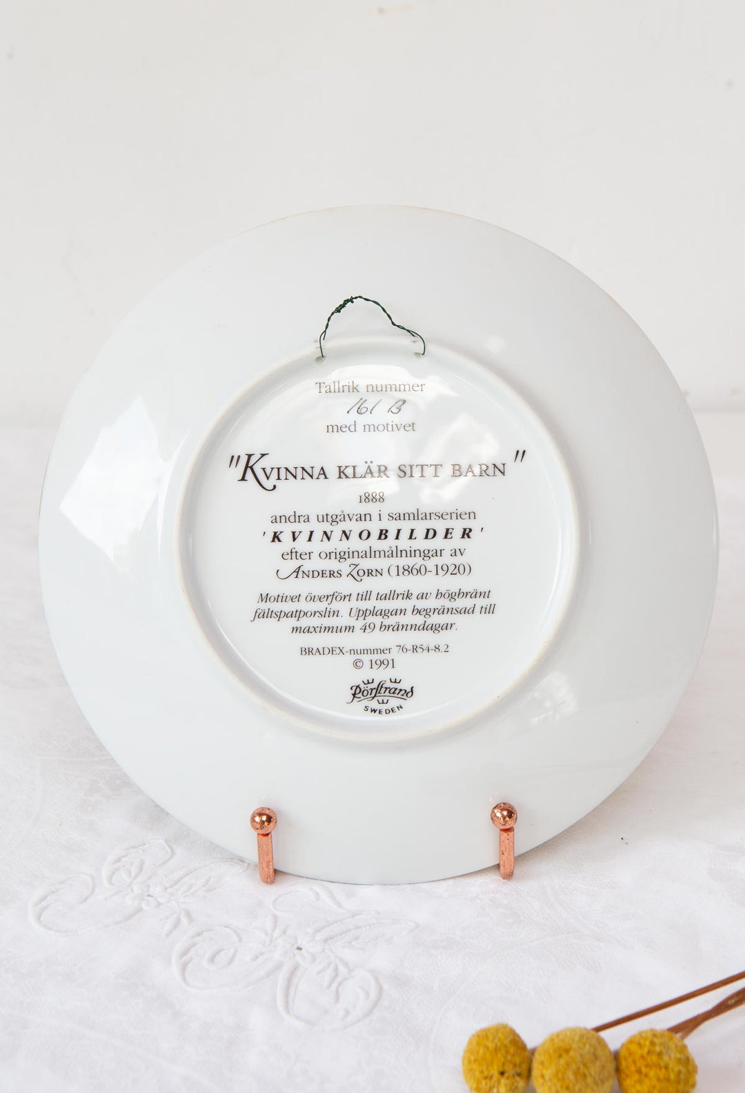 Plato decorativo porcelana sueca Rörstrand "Kvinnobilder" Anders Zorn 1991