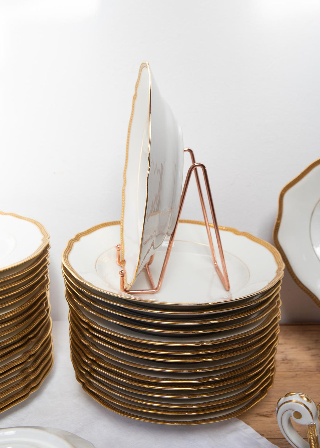 Vajilla francesa porcelana Limoges Unique filo dorado c. 1950s (53 PIEZAS)