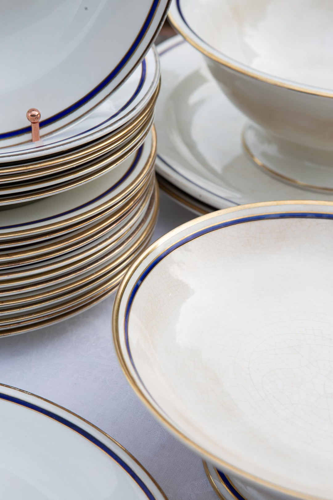 VAJILLA LOZA INGLESA MEAKIN CREAM BLUE AND GOLD