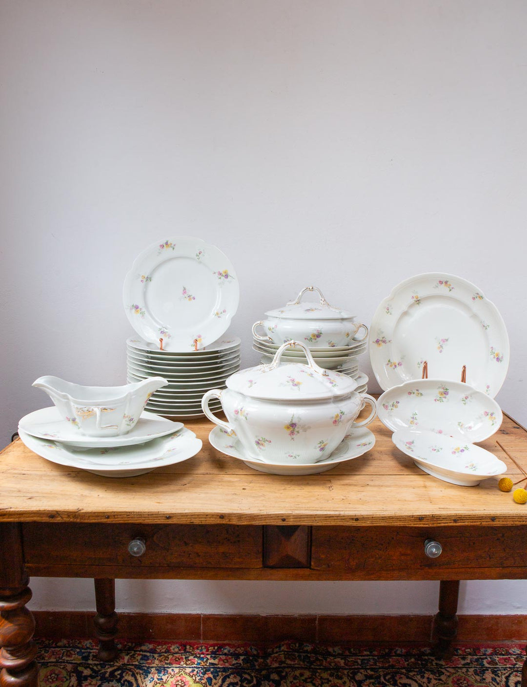 Antigua vajilla francesa porcelana Limoges florecillas (39 PIEZAS)
