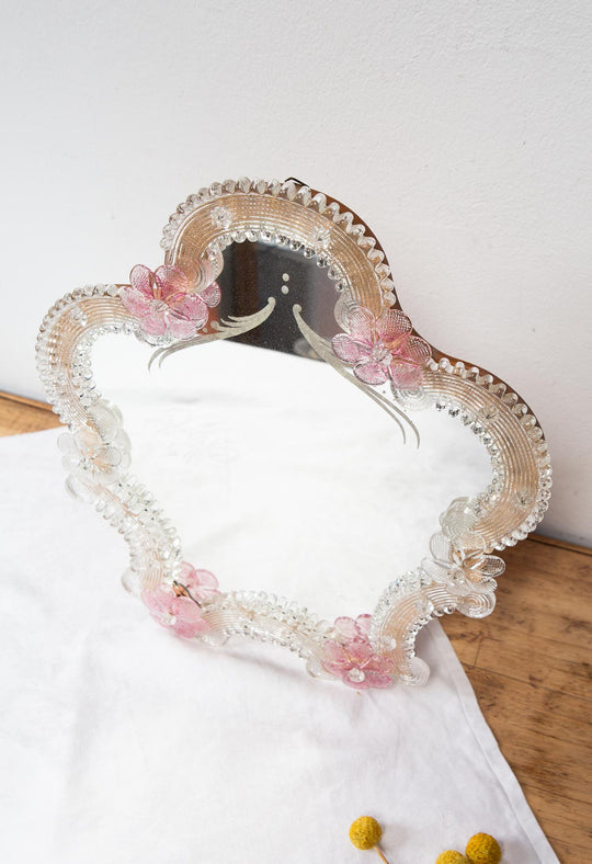 Espejo de tocador o mural cristal Murano flores rosa c. 1950 (36*31 cm)