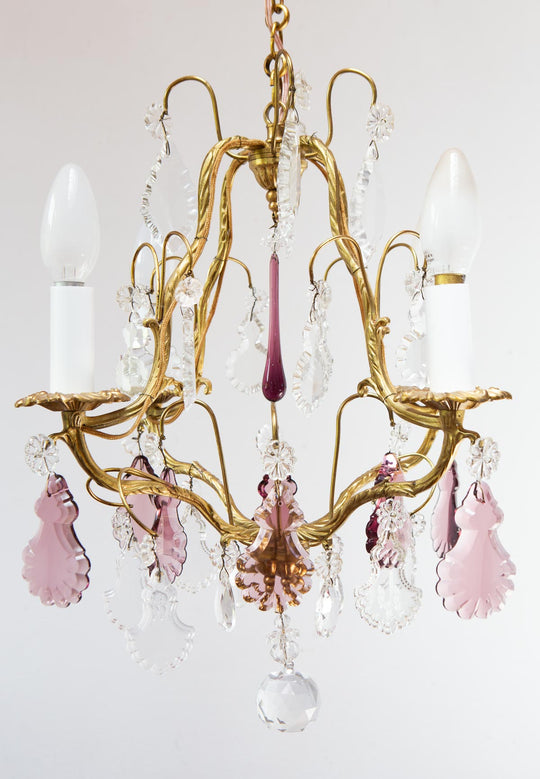 Chandelier francés bronce con cristales violetas c. 1970s (37 cm)