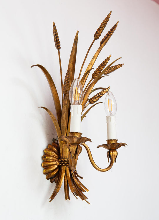 Pareja apliques italianos metal dorado hojas y espigas c. 1960/70 (49*38 cm)
