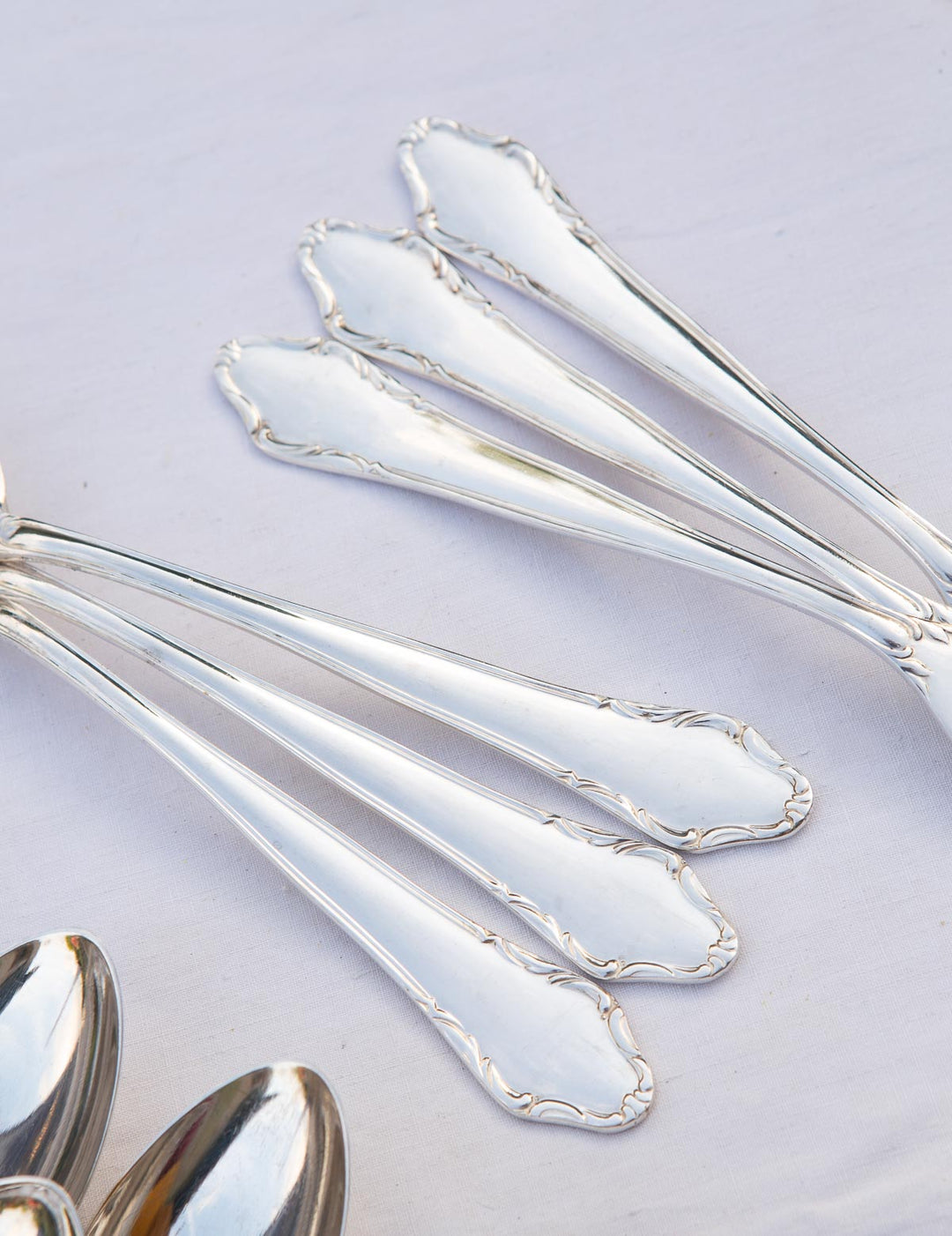 Cubiertos ENTRANTES PARA 12 metal baño plata Lecko c. 1960s (44 PIEZAS)