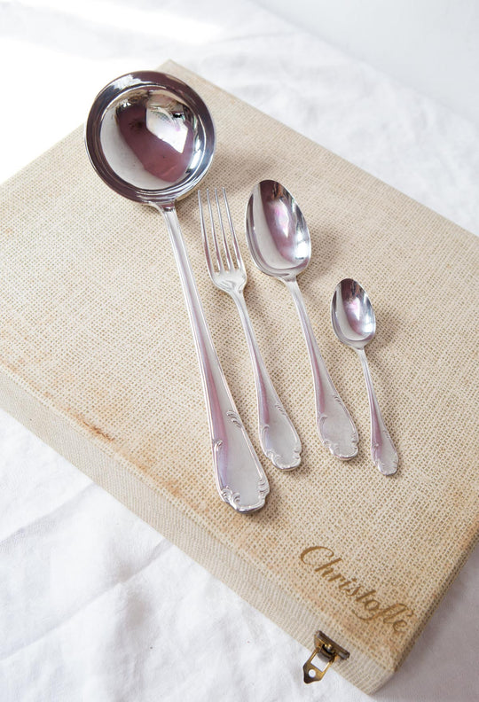 Cubertería francesa en estuche Fleuron CHRISTOFLE para 12 estilo Louis XV Pompadour (37 PIEZAS)