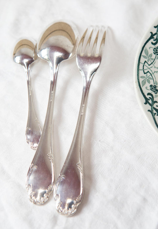 Cubertería francesa en estuche Fleuron CHRISTOFLE para 12 estilo Louis XV Pompadour (37 PIEZAS)