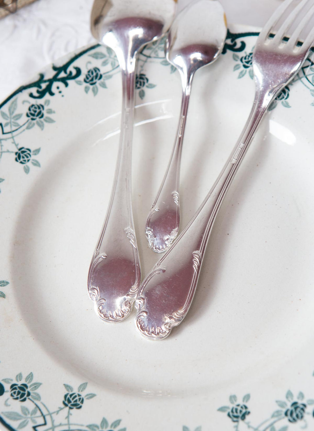 Cubertería francesa en estuche Fleuron CHRISTOFLE para 12 estilo Louis XV Pompadour (37 PIEZAS)