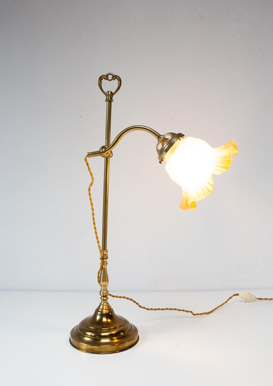 Antigua lámpara de mesa estilo art nouveau francesa aprox. 1920/30 con tulipa