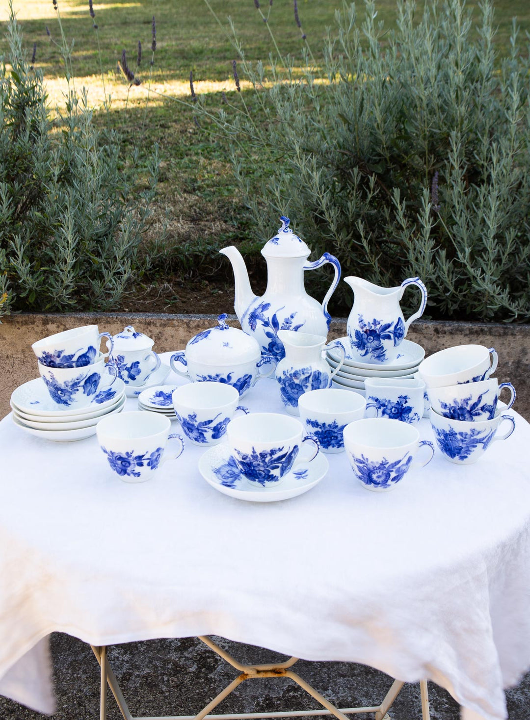 Juego de café Royal Copenhagen "Flor azul" "Blå Blomst" (11 SERVICIOS)