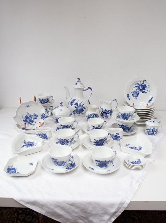 Juego de café Royal Copenhagen "Flor azul" "Blå Blomst" (11 SERVICIOS)