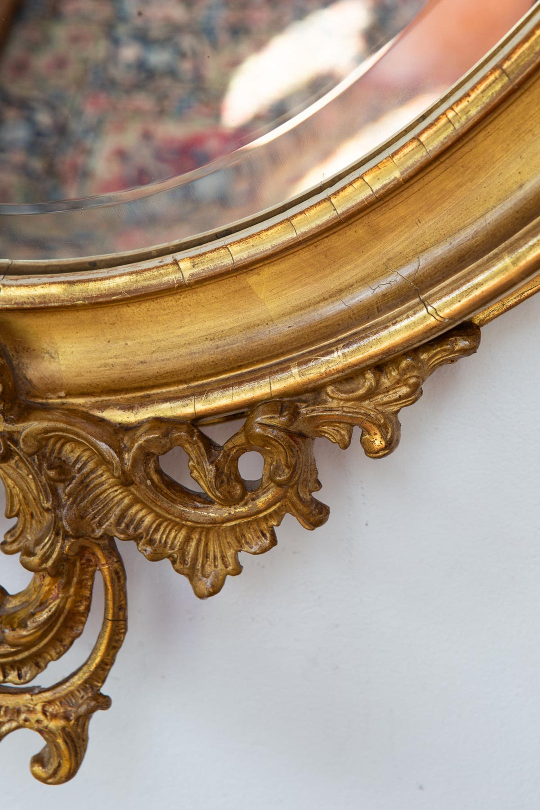 Antiguo espejo dorado francés estilo Louis XV/Isabelino con copete s. XIX (120*66 cm)