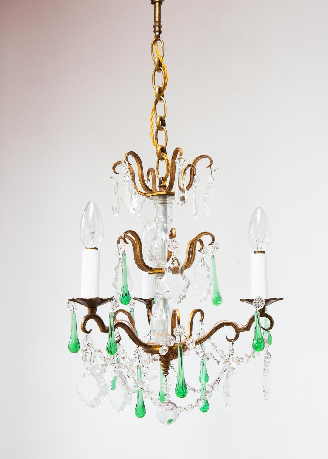 Antiguo chandelier francés bronce gotas cristal verde c. 1950/60s (34 cm)