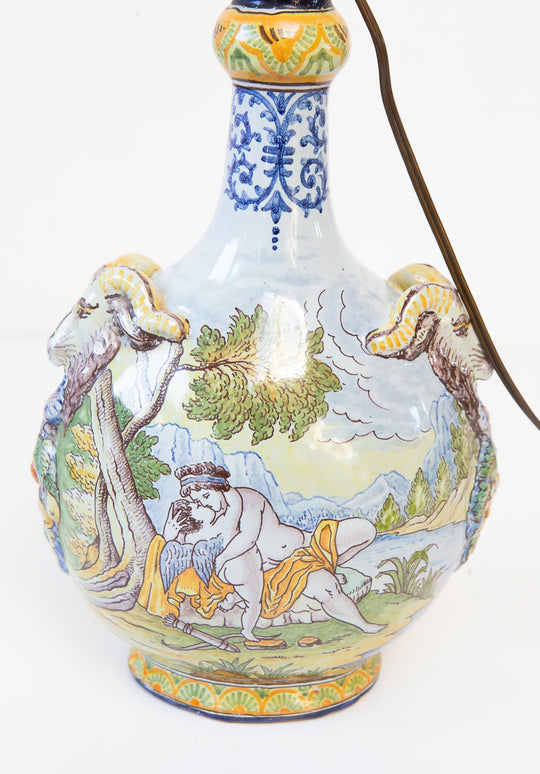 Antigua lámpara de mesa Montagnon pintada mano estilo Renacimiento con putti (1875-1899)
