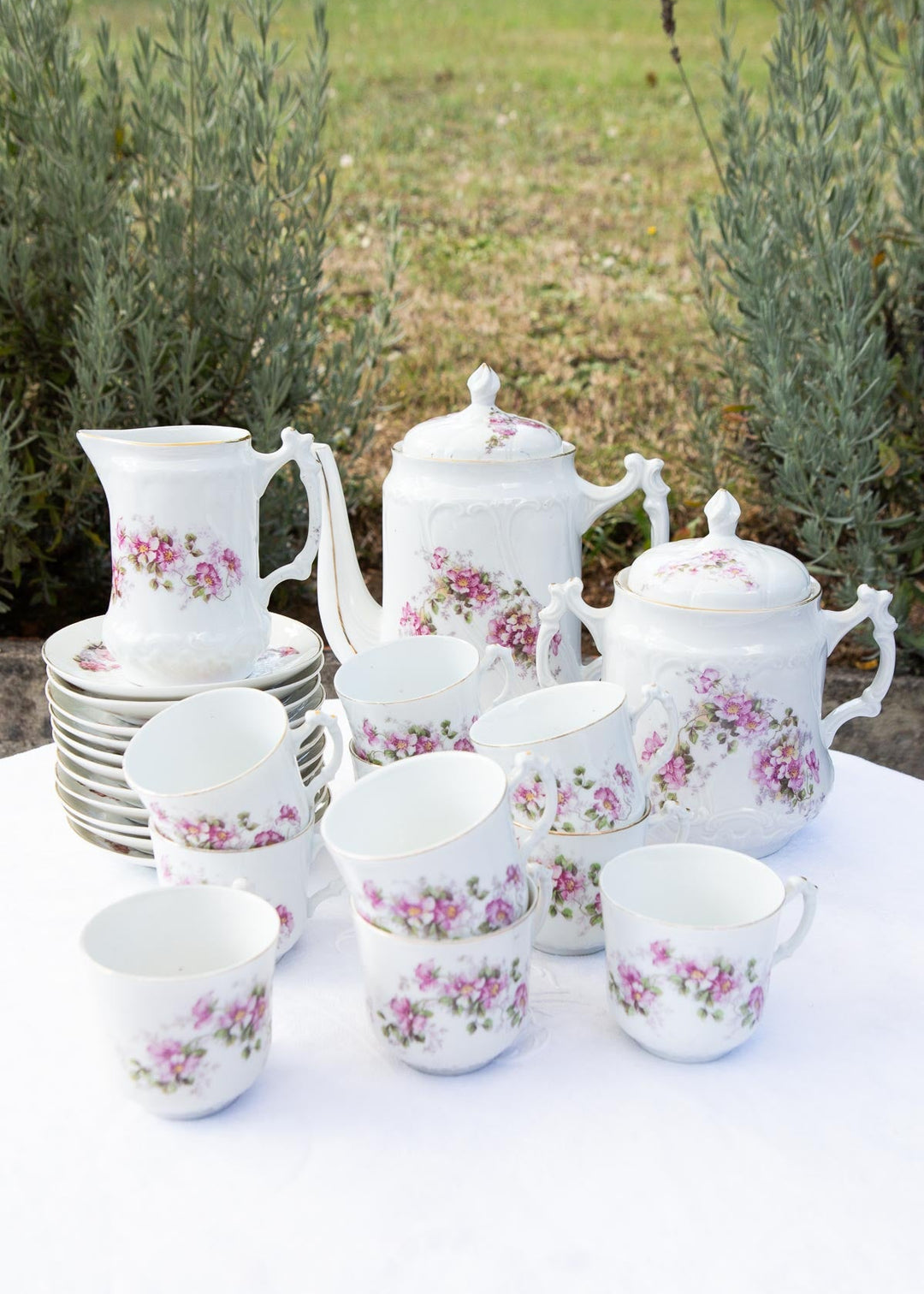 Juego de café antiguo para 10 de porcelana francesa, 1880-1910 (24 PIEZAS)