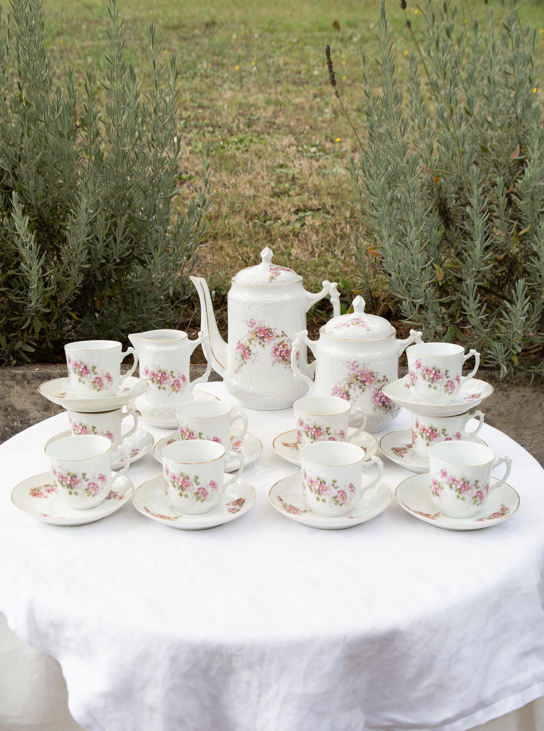 Juego de café antiguo para 10 de porcelana francesa, 1880-1910 (24 PIEZAS)