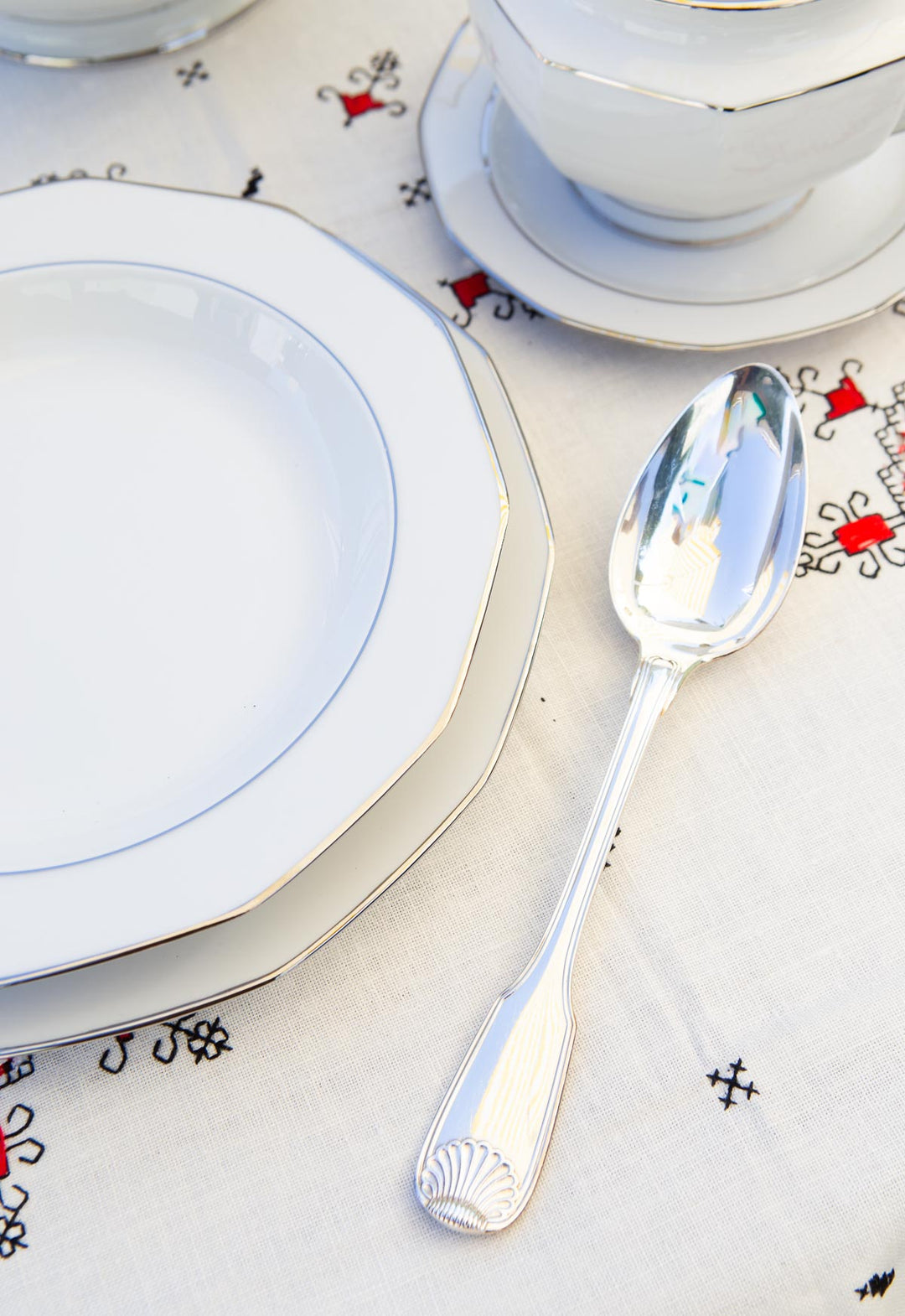 Vajilla alemana para 12 porcelana Winteling Bavaria "Heirloom Platinum" s. XX (57 PIEZAS)