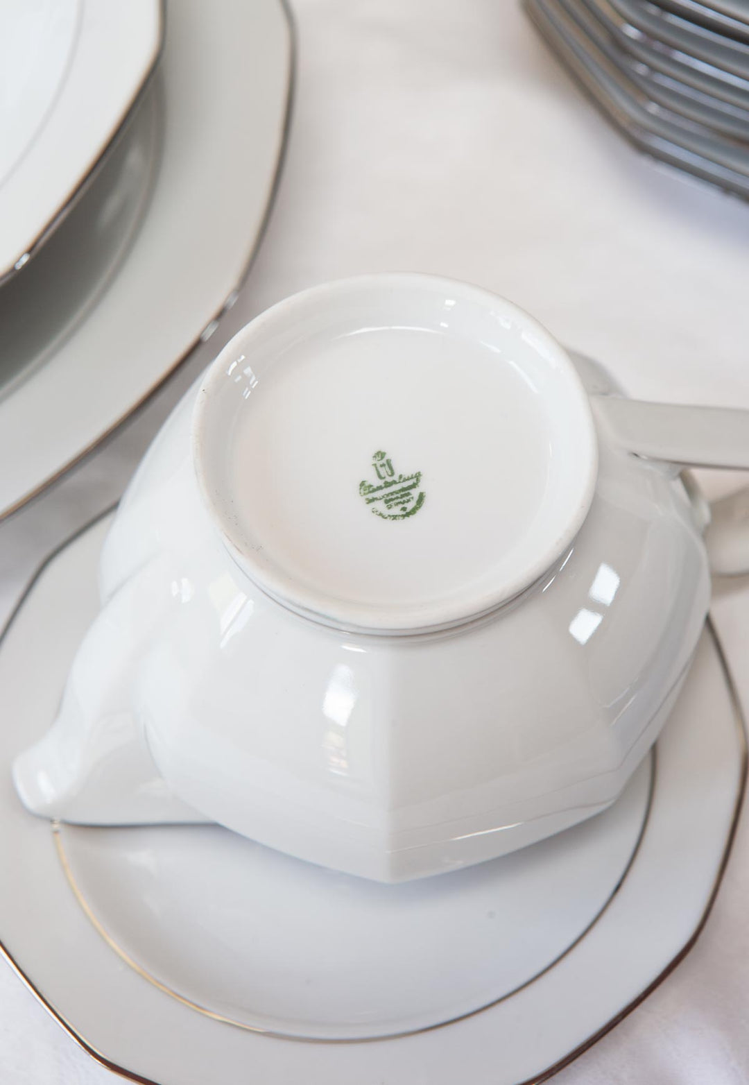 Vajilla alemana para 12 porcelana Winteling Bavaria "Heirloom Platinum" s. XX (57 PIEZAS)