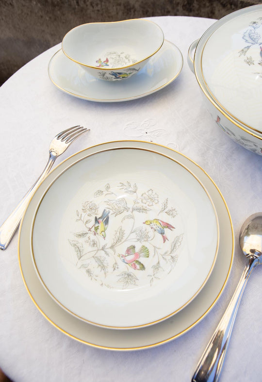 Vajilla francesa para 12 porcelana Limoges Bernardaud "Oiseaux des Iles" (56 PIEZAS)