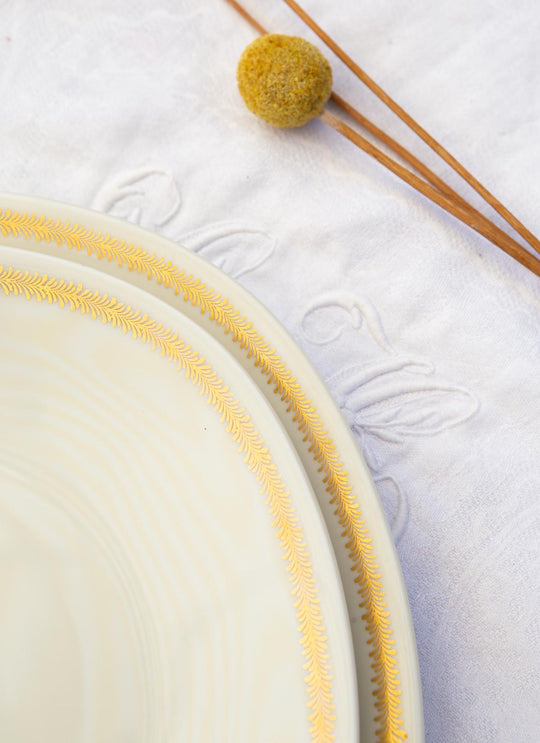 Juego platos 6+9 porcelana Limoges Raynaud "Plumes" al oro fino (15 PIEZAS)