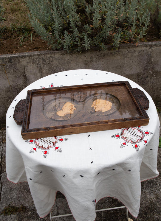 Bandeja vasca de madera tallada pareja ancianos 1930-1950 (56*28 cm)