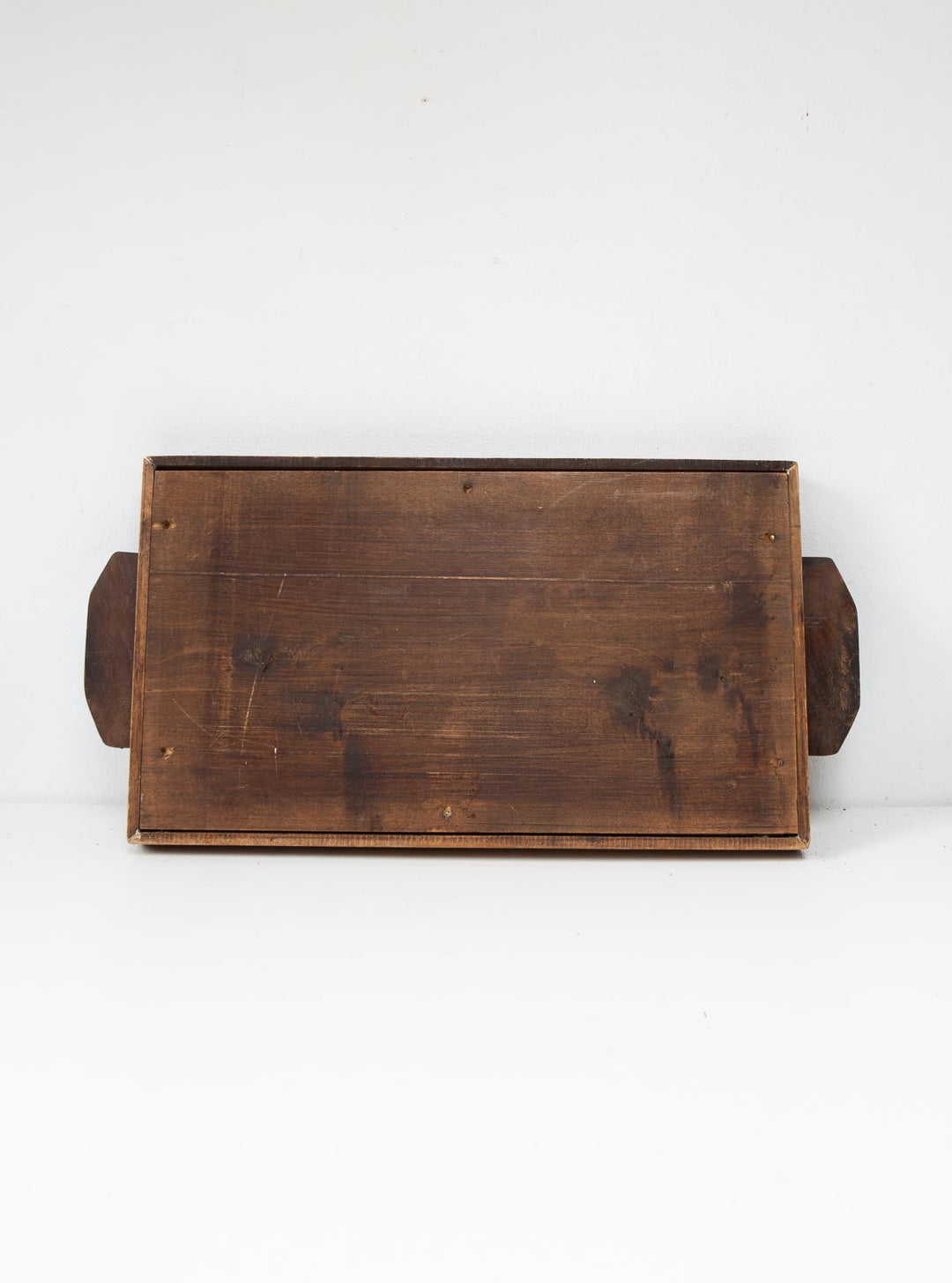 Bandeja vasca de madera tallada pareja ancianos 1930-1950 (56*28 cm)