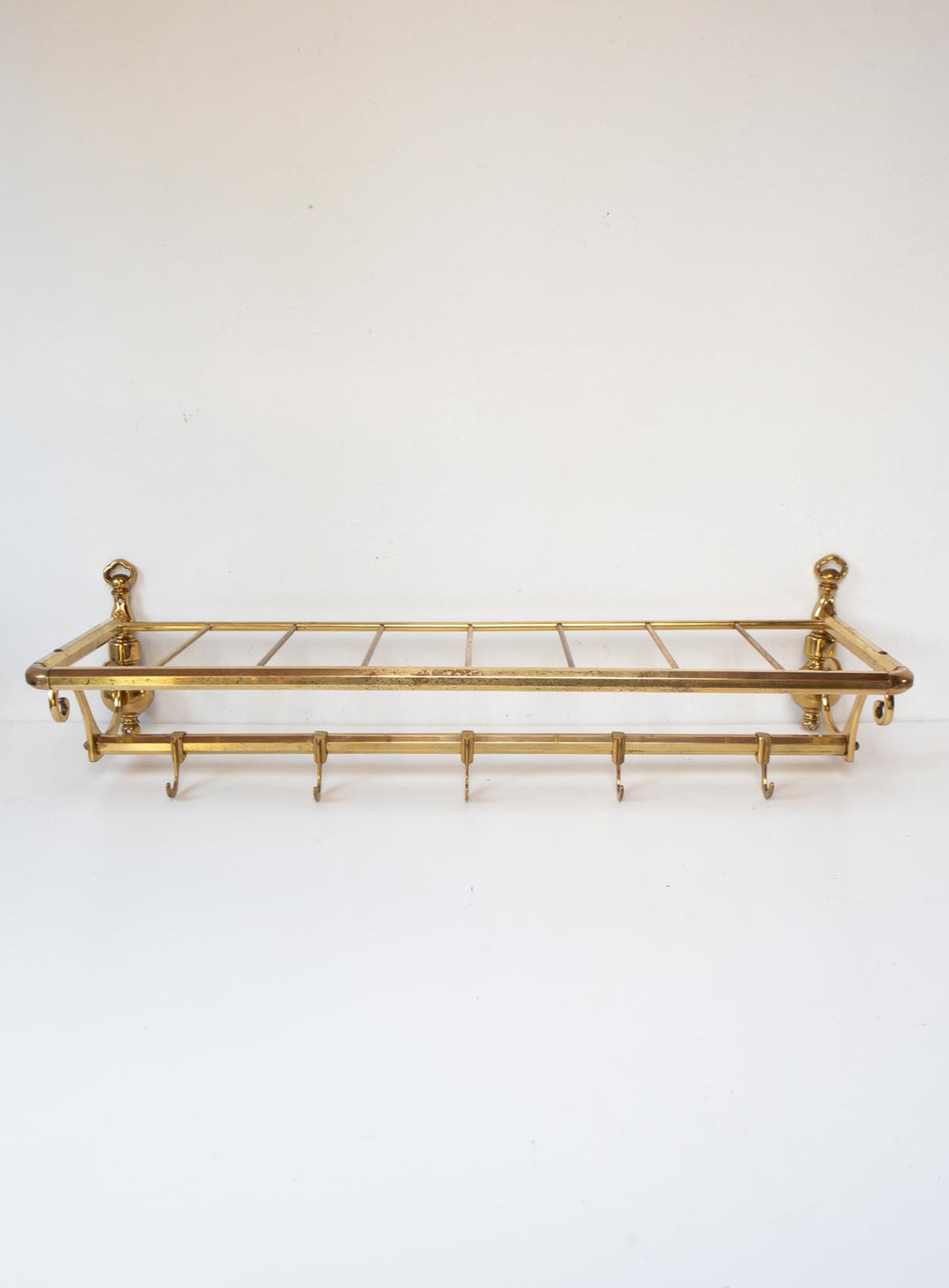 Perchero de pared alemán en latón dorado c. 1950s (79 cm)