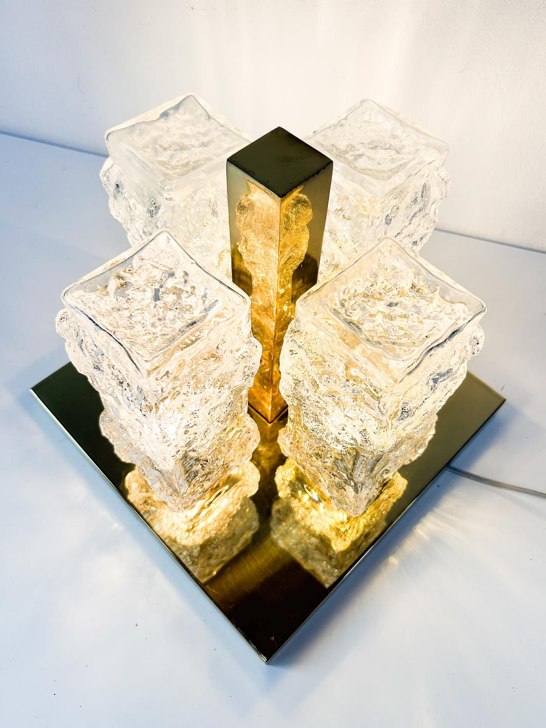 Plafón de techo alemán Hillebrand cristal y latón 1970s