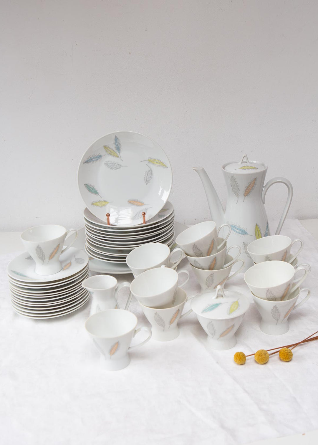 Juego de café y postre porcelana Rosenthal Raymond Loewy Form 2000 para 13, 1954-1978 (43 PIEZAS)