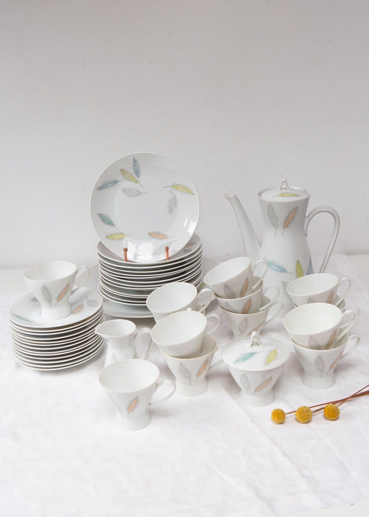Juego de café y postre Rosenthal Form 2000 con hojas de colores