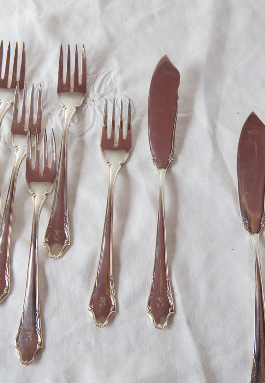Cubiertos pescado suecos PARA 12 metal baño plata "R" c. 1960s (24 PIEZAS)