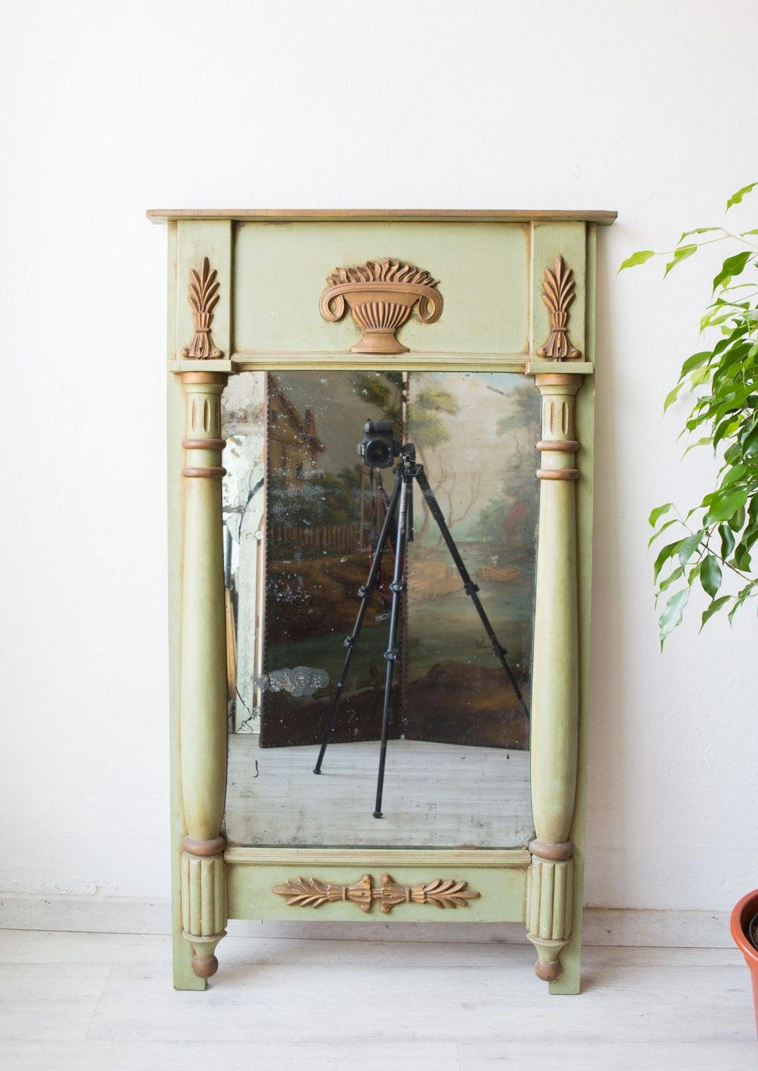 Espejo francés madera verde y dorado (VENDIDO)