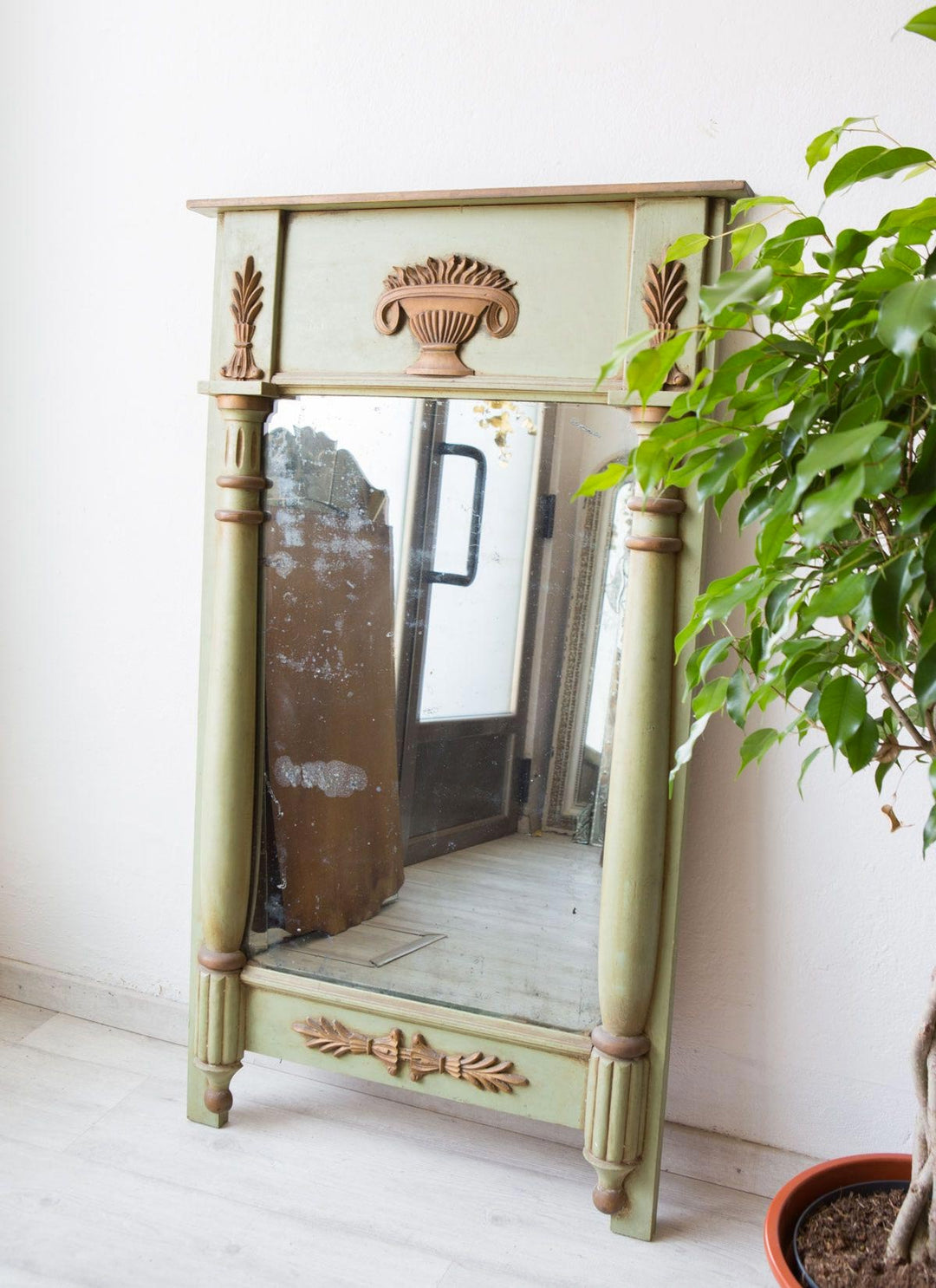Espejo francés madera verde y dorado (VENDIDO)