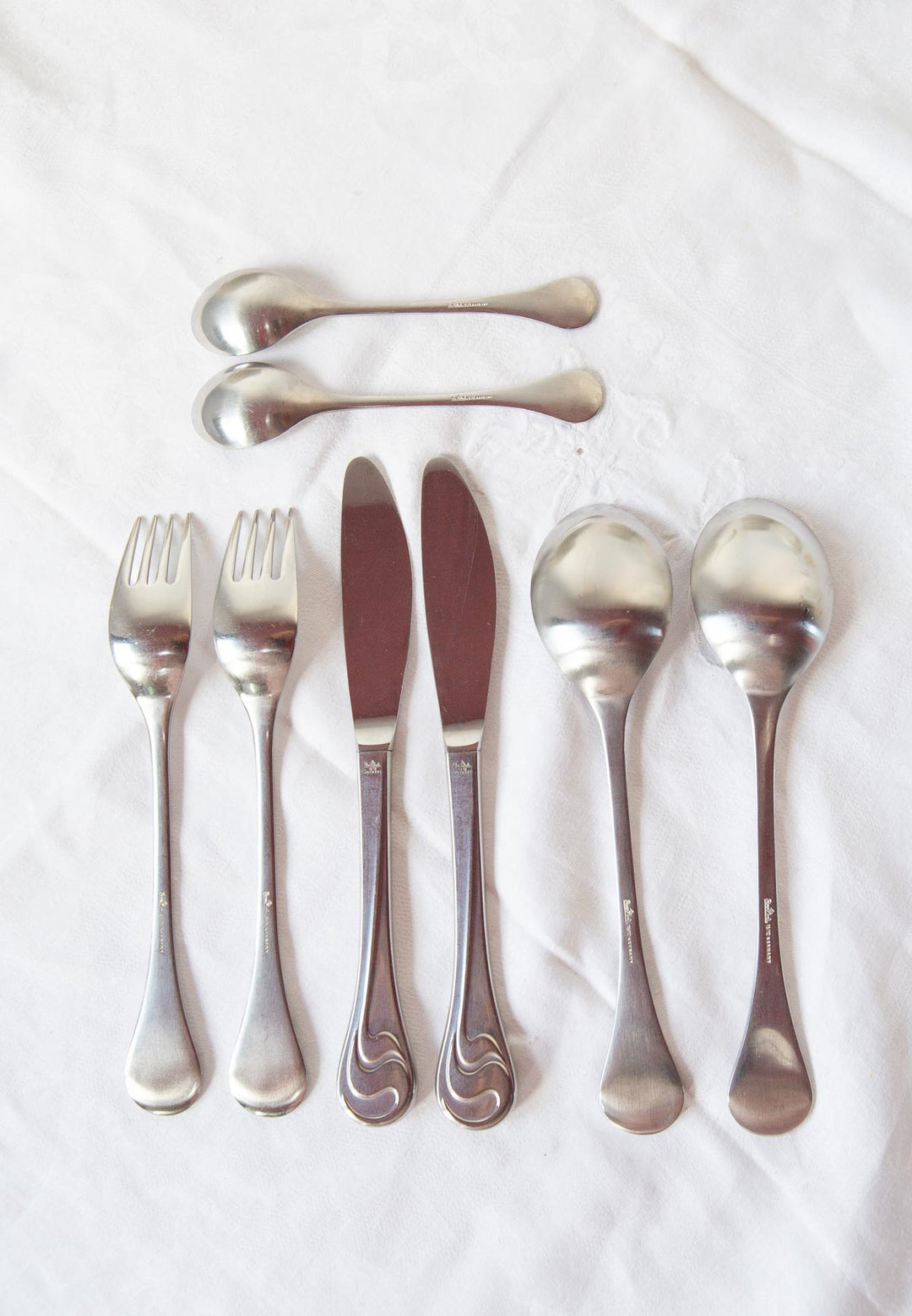 Cubiertos Rosenthal Studio modelo Asymmetria para 8