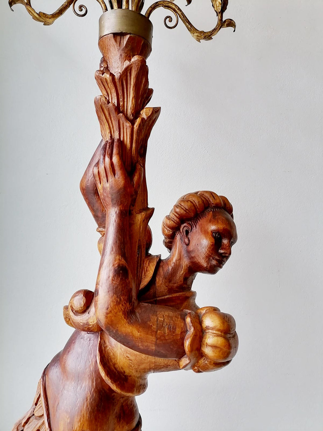 Gran lámpara de pie torchero florentino con nubio c. 1930 (225 cm)
