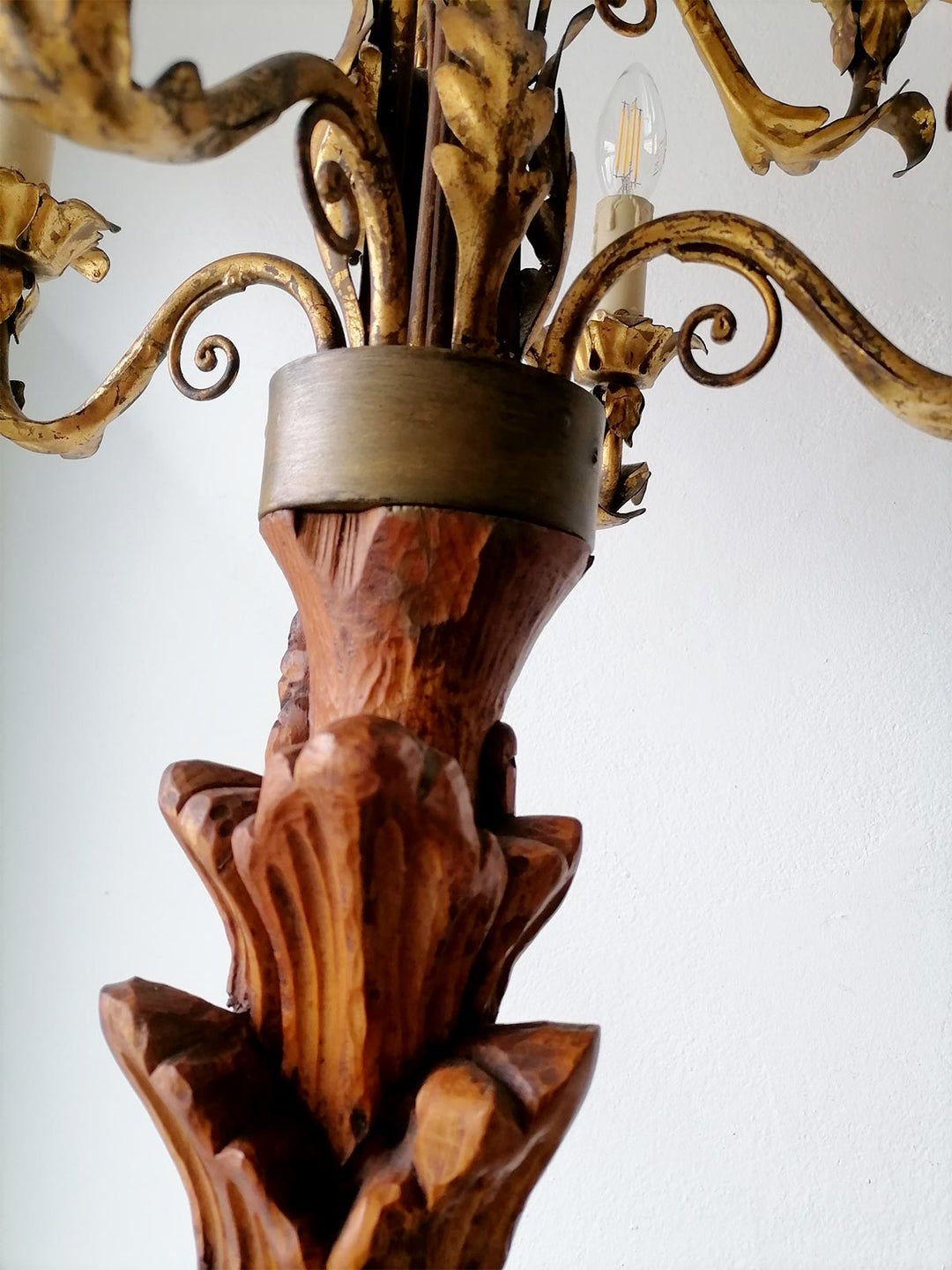 Gran lámpara de pie torchero florentino con nubio c. 1930 (225 cm)