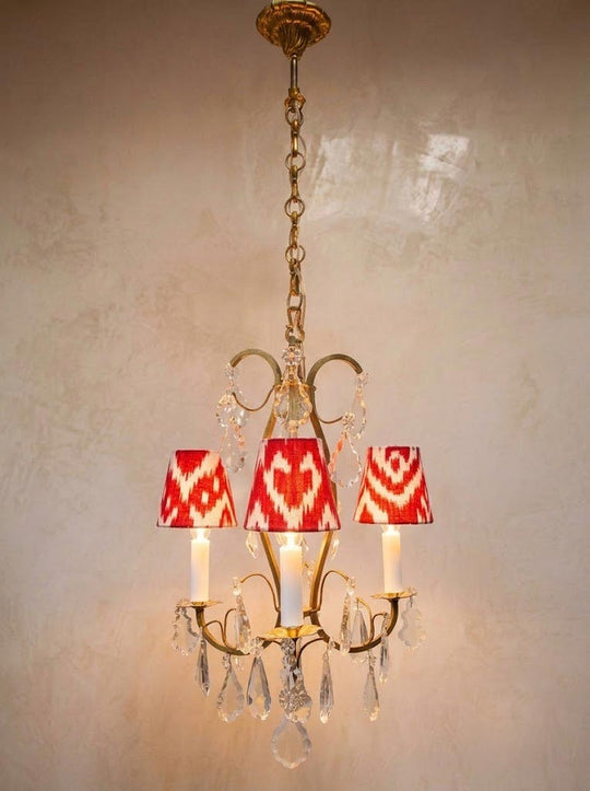 Chandelier francés latón 3 brazos con cristales c. 1940s (35 cm)