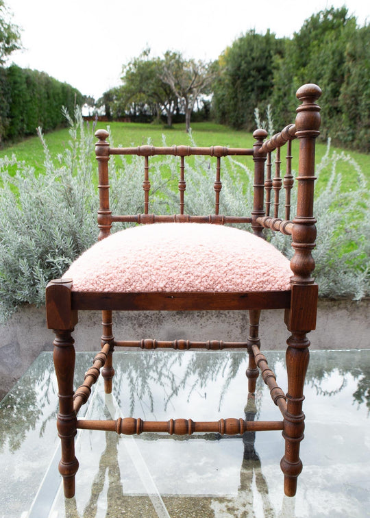 Antigua silla esquinera francesa madera tapizado rizo rosa c. 1900