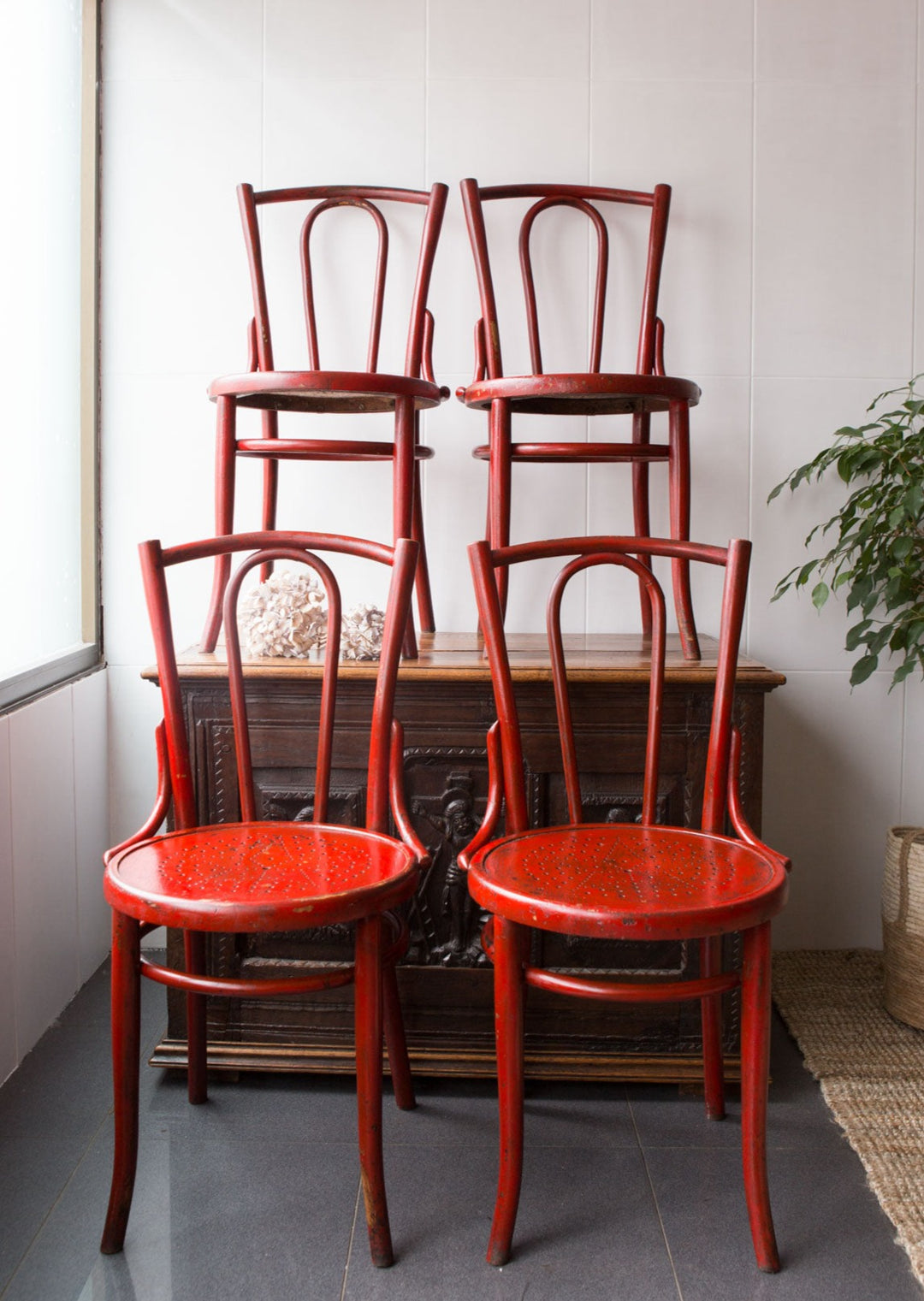 Juego sillas rojas escandinavas Luterma principios s. XX (VENDIDO)