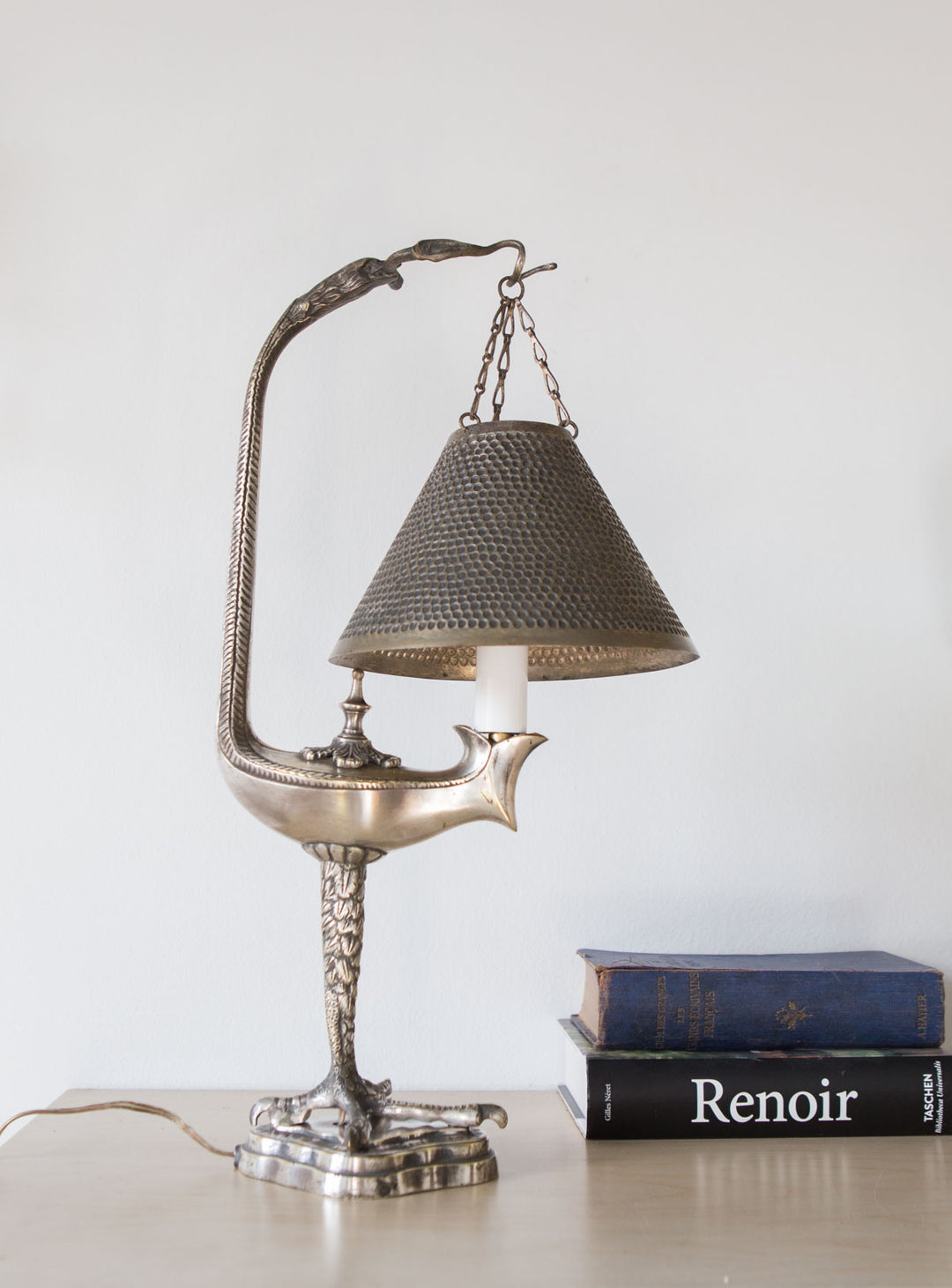 Antigua lámpara mesa bronce plateado (46 cm)