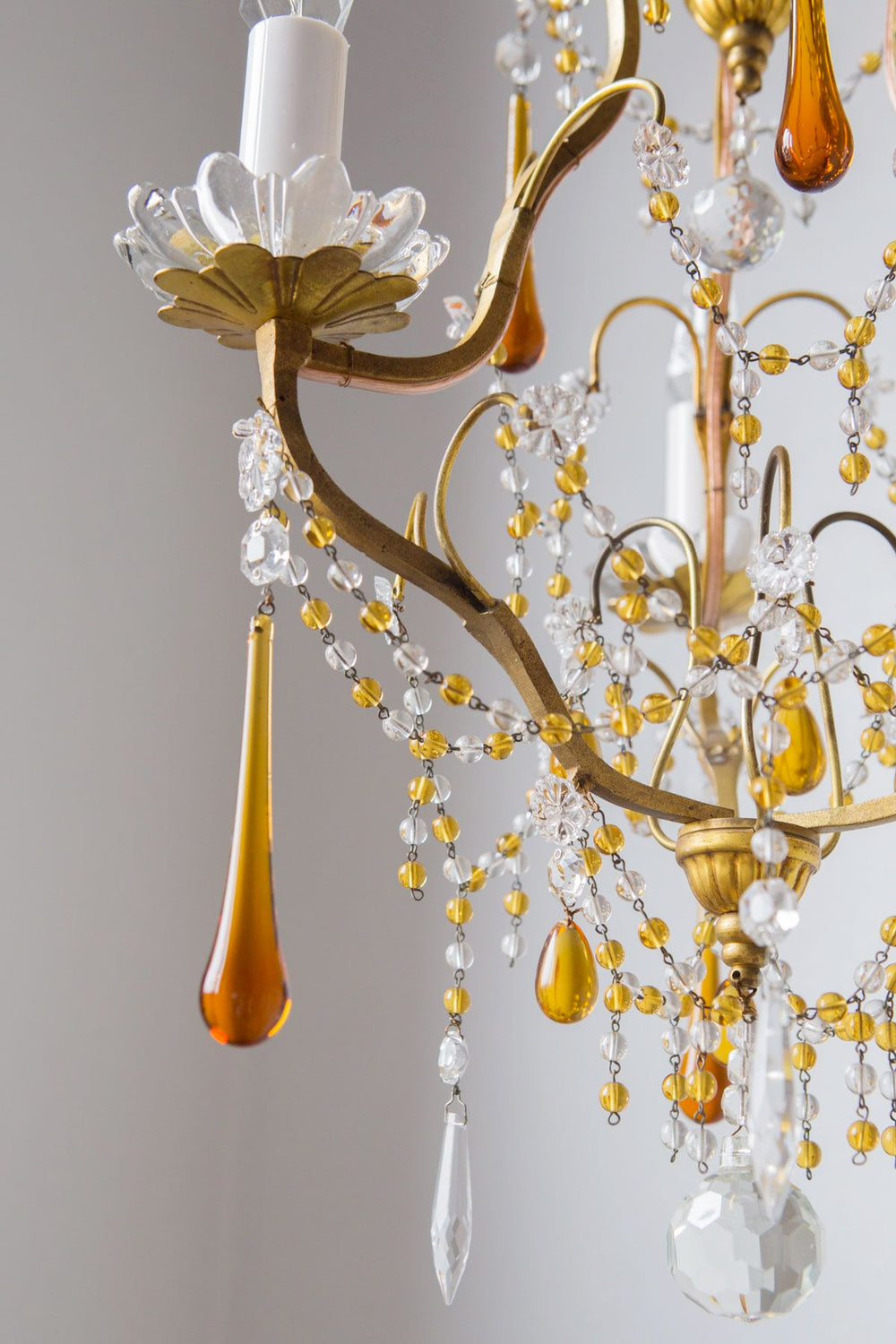 antigua lámpara de techo araña francesa con cristales antique vintage french chandelier lustre ancien ambar amber