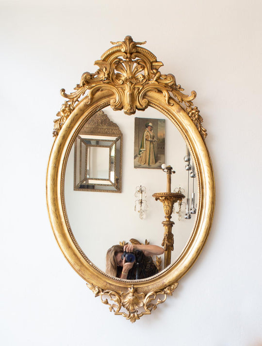 Antiguo espejo francés ovalado madera dorada con copete s. XIX antique french gilded mirror