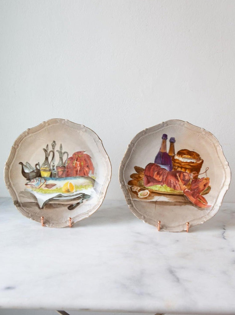 Pareja platos decorativos bodegones porcelana. Francia s. XX 28 5 cm