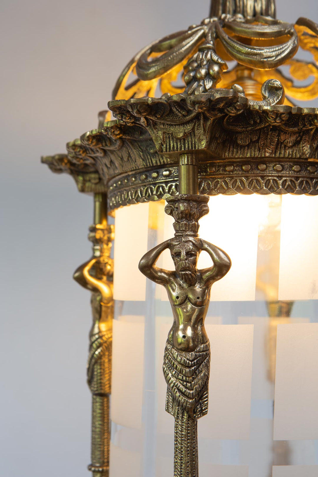 gran farol de techo frances bronce con figuras atlantes french lantern